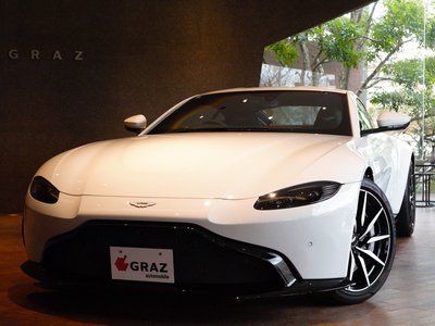 ASTON MARTIN VANTAGE - 1