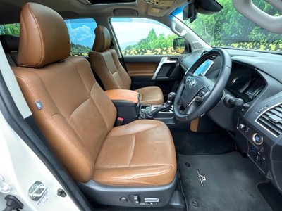 TOYOTA LAND CRUISER PRADO - 7