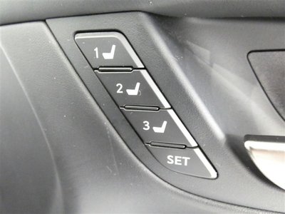 2019 Lexus LX — миниатюра 20
