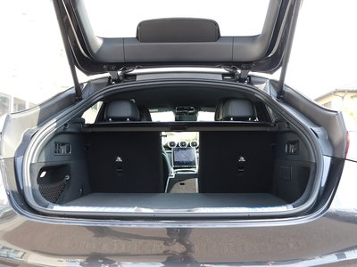 2025 Mercedes-BENZ GLC 缩略图 18