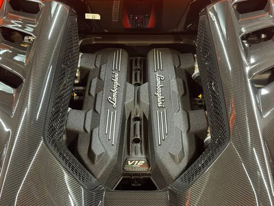 LAMBORGHINI REVUELTO - 7