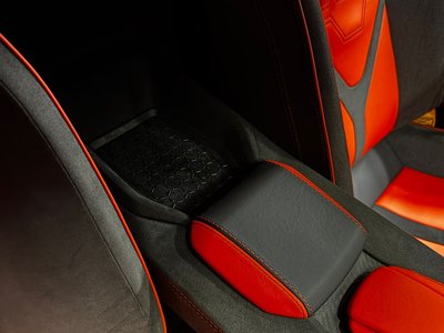 LAMBORGHINI REVUELTO - 10