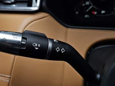 2022 LAND Rover RANGE ROVER VELAR thumbnail 31