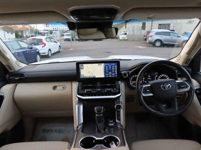 TOYOTA LAND CRUISER - 10