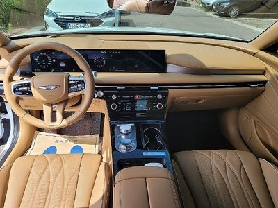 GENESIS G80 (RG3) - 10