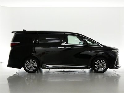 TOYOTA ALPHARD - 2
