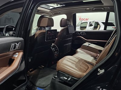 2021 BMW X7 — миниатюра 11