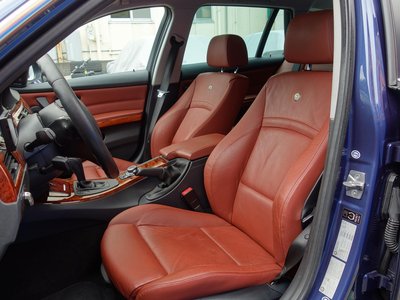 BMW ALPINA B3 TOURING - 10