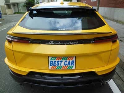 LAMBORGHINI URUS - 9