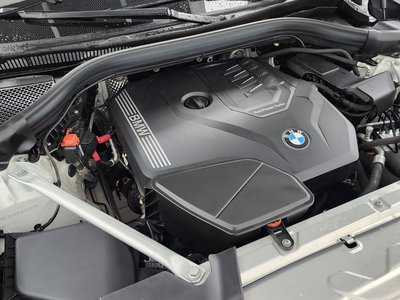 2023 BMW X4 photo 8