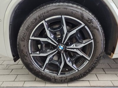2023 BMW X4 photo 7