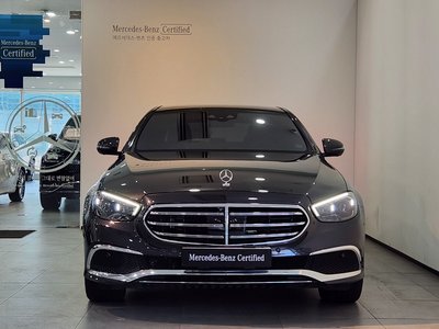 MERCEDES-BENZ E-CLASS - 2