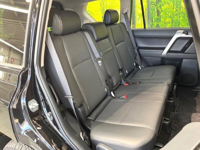 TOYOTA LAND CRUISER PRADO - 9