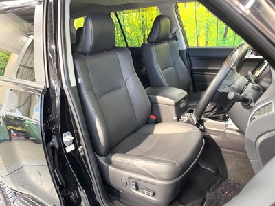 TOYOTA LAND CRUISER PRADO - 8