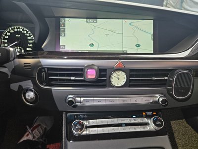 2021 Genesis G90 thumbnail 17