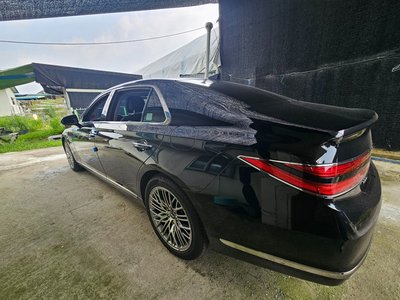 2021 Genesis G90 — фото 2