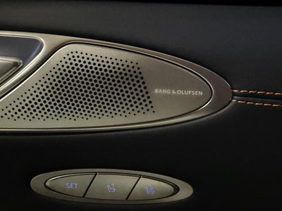 2025 Genesis GV70 thumbnail 18