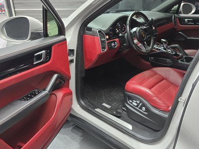 2021 Porsche CAYENNE — миниатюра 13