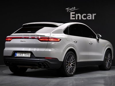 PORSCHE CAYENNE - 4