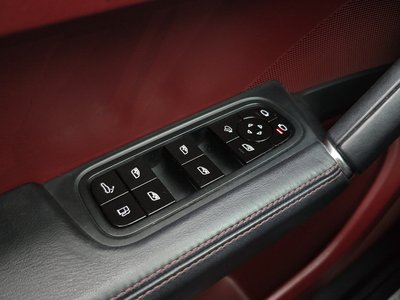 2021 Porsche CAYENNE — миниатюра 30