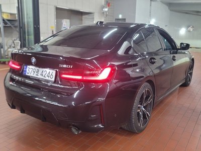 صورة 3 لـ 2023 BMW 3 SERIES
