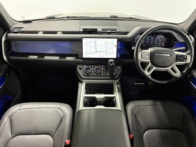 LAND ROVER DEFENDER - 2