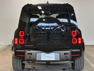 LAND ROVER DEFENDER - 7