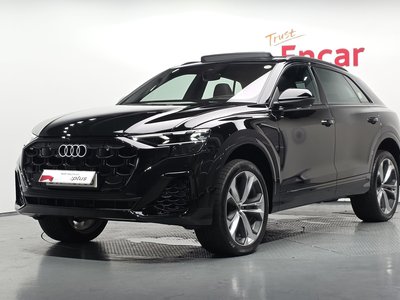 صورة 1 لـ 2024 AUDI Q8