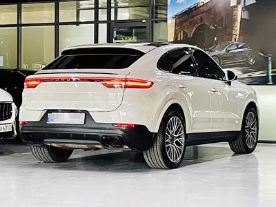 PORSCHE CAYENNE - 4