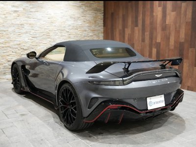 ASTON MARTIN V12 VANTAGE ROADSTER - 4