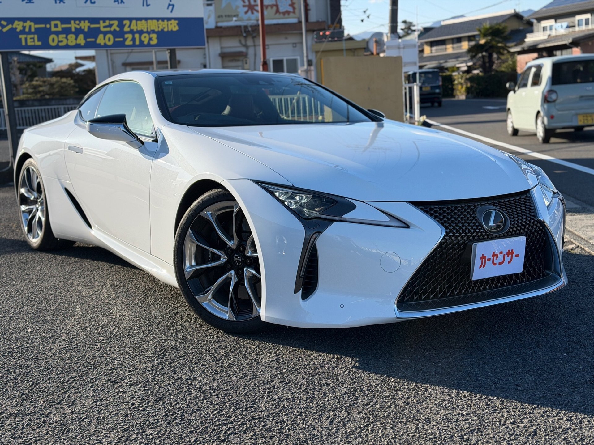 LEXUS LC - View 1