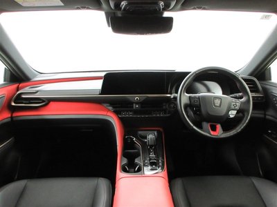 2024 Toyota CROWN SPORT photo 9