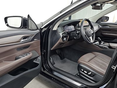 BMW 6 SERIES GT - 10