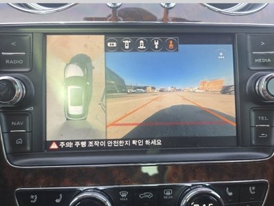 BENTLEY BENTAYGA - 3