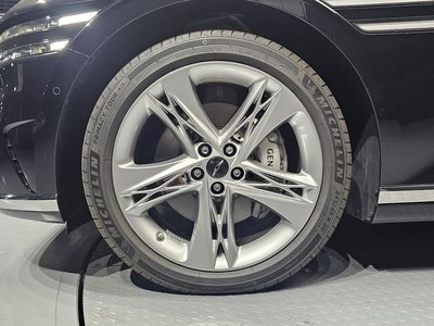 2022 Genesis G90 (RS4) 照片 6