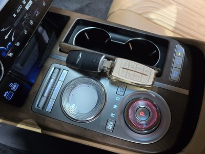 GENESIS G80 (RG3) - 9
