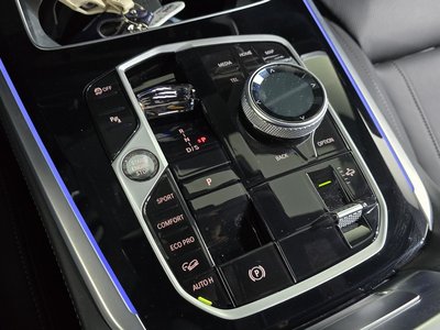 2025 BMW X5 — миниатюра 12