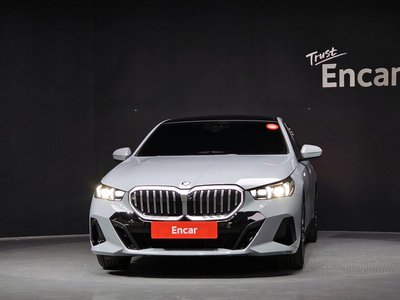 BMW 5 SERIES - 2