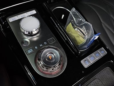 GENESIS G80 (RG3) - 9