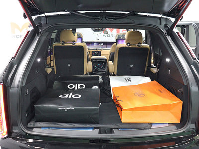 CADILLAC ESCALADE IQ - 6