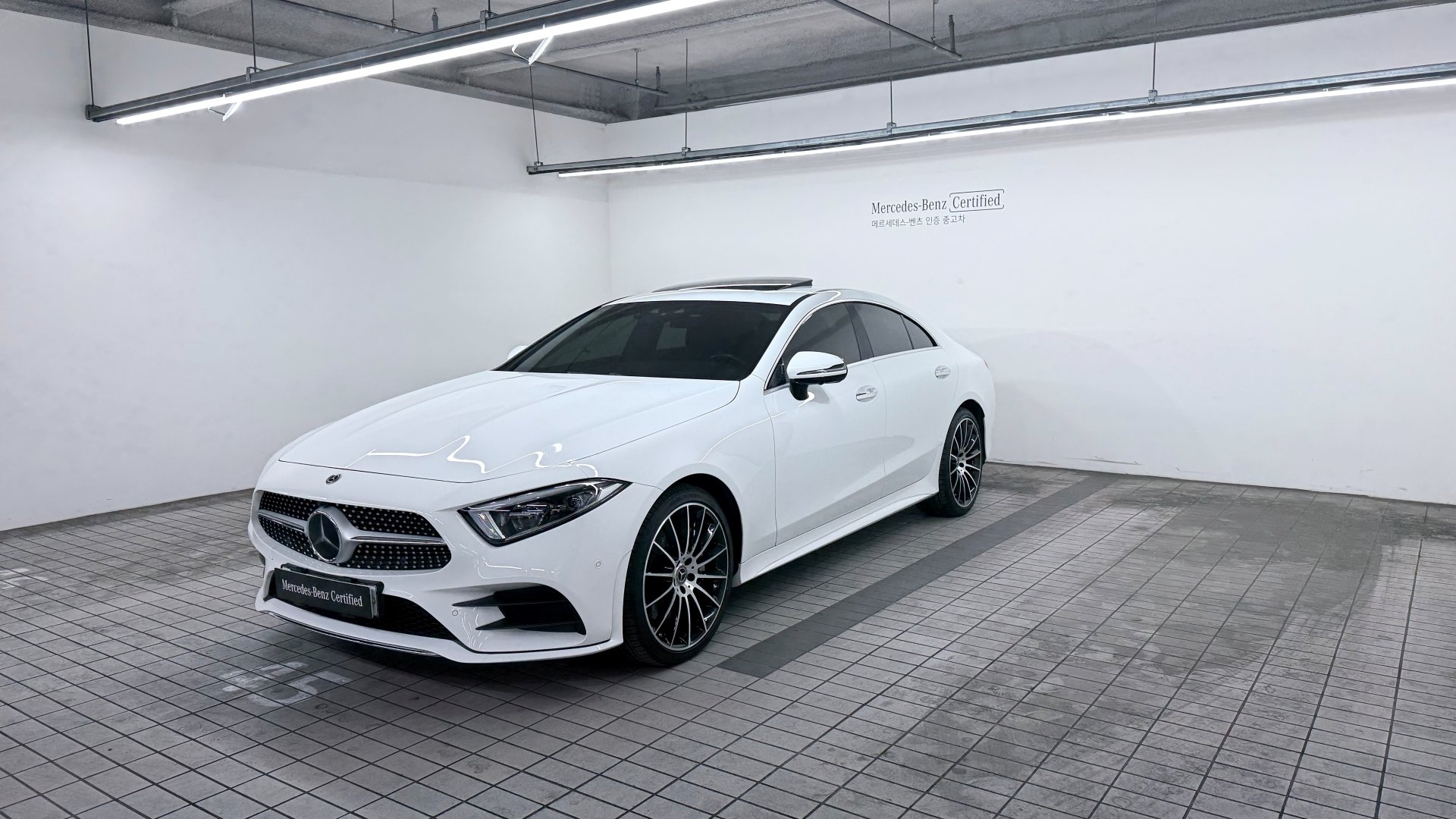 MERCEDES-BENZ CLS - View 1