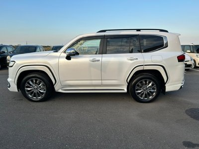 TOYOTA LAND CRUISER 300 - 4