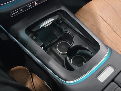 MERCEDES-BENZ E-CLASS - 9