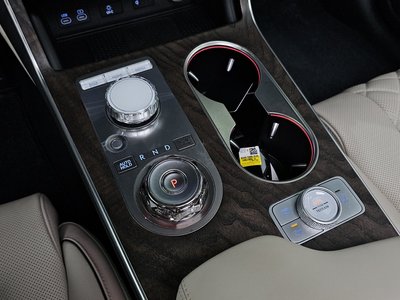 صورة 9 لـ 2024 Genesis GV80