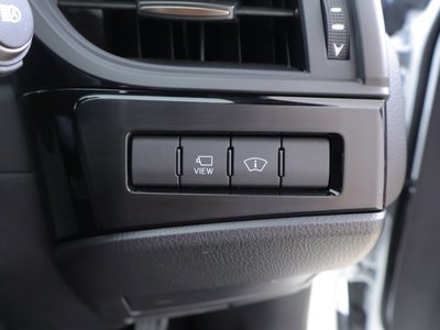 صورة مصغرة 13 لـ 2023 Lexus ES