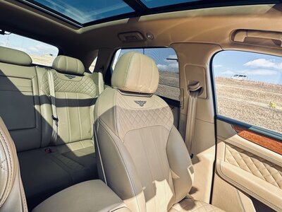 BENTLEY BENTAYGA - 5