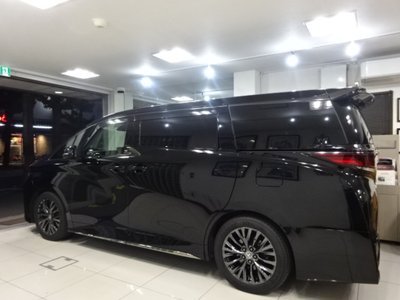 TOYOTA VELLFIRE - 9