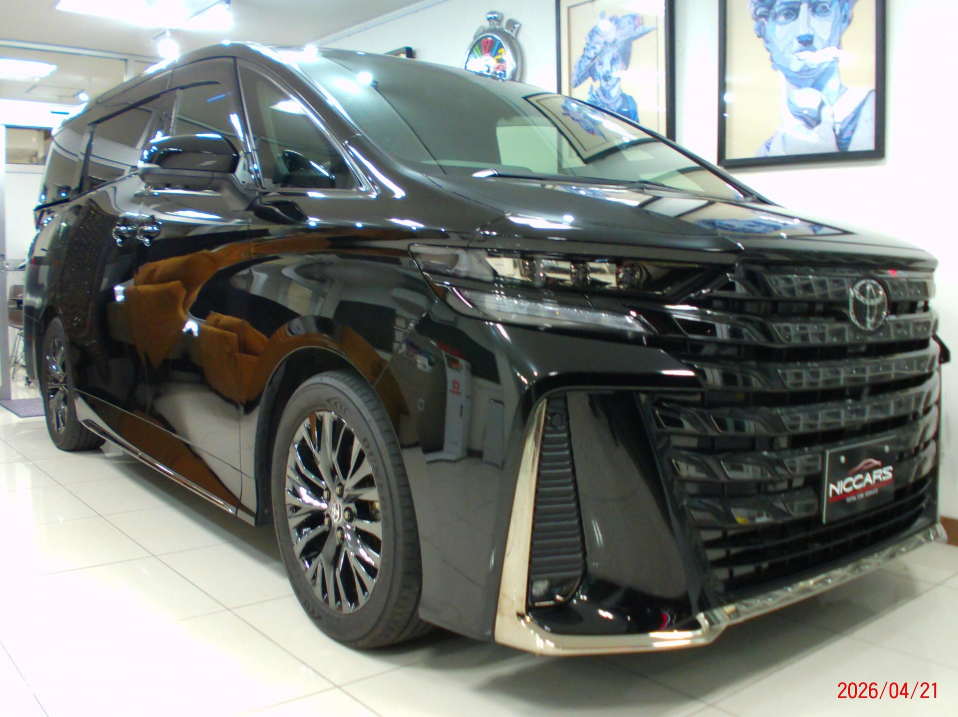 TOYOTA VELLFIRE - View 1