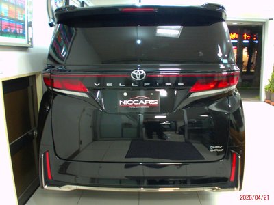 TOYOTA VELLFIRE - 6