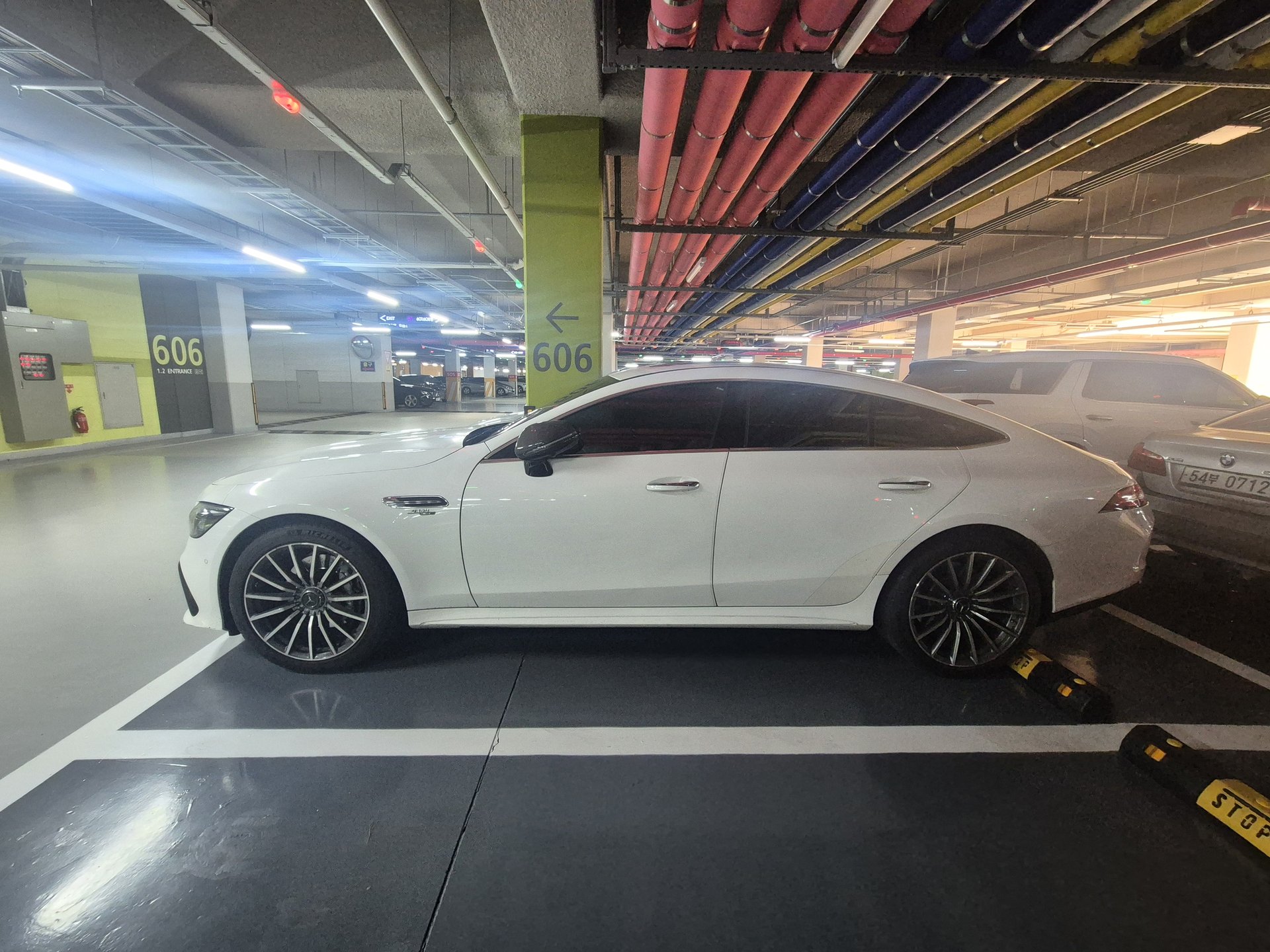 MERCEDES-BENZ AMG GT - View 1
